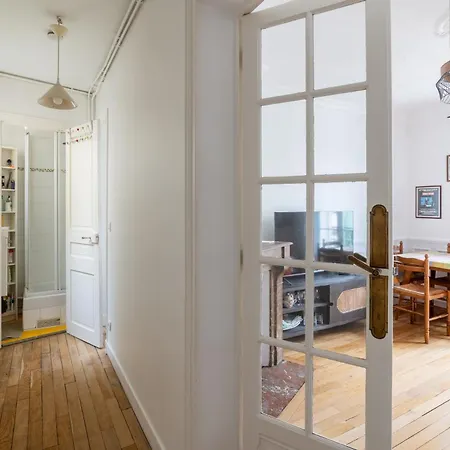 Chic 1bd With Balcony Picpus * Parigi