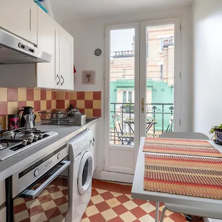 Chic 1bd With Balcony Picpus Appartamento