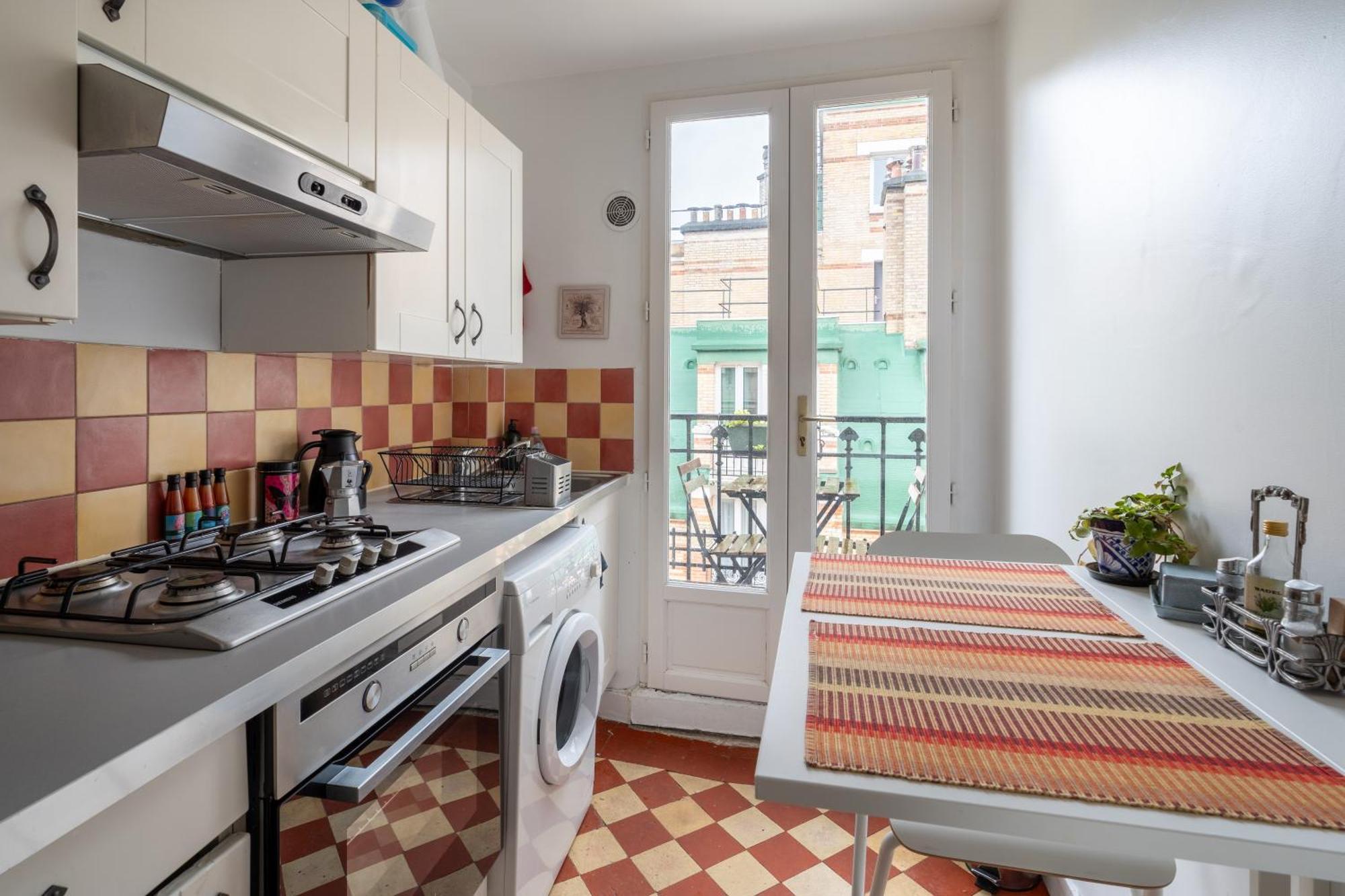 Chic 1bd With Balcony Picpus Appartamento